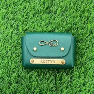 Stylish green card holder with slim design for daily use